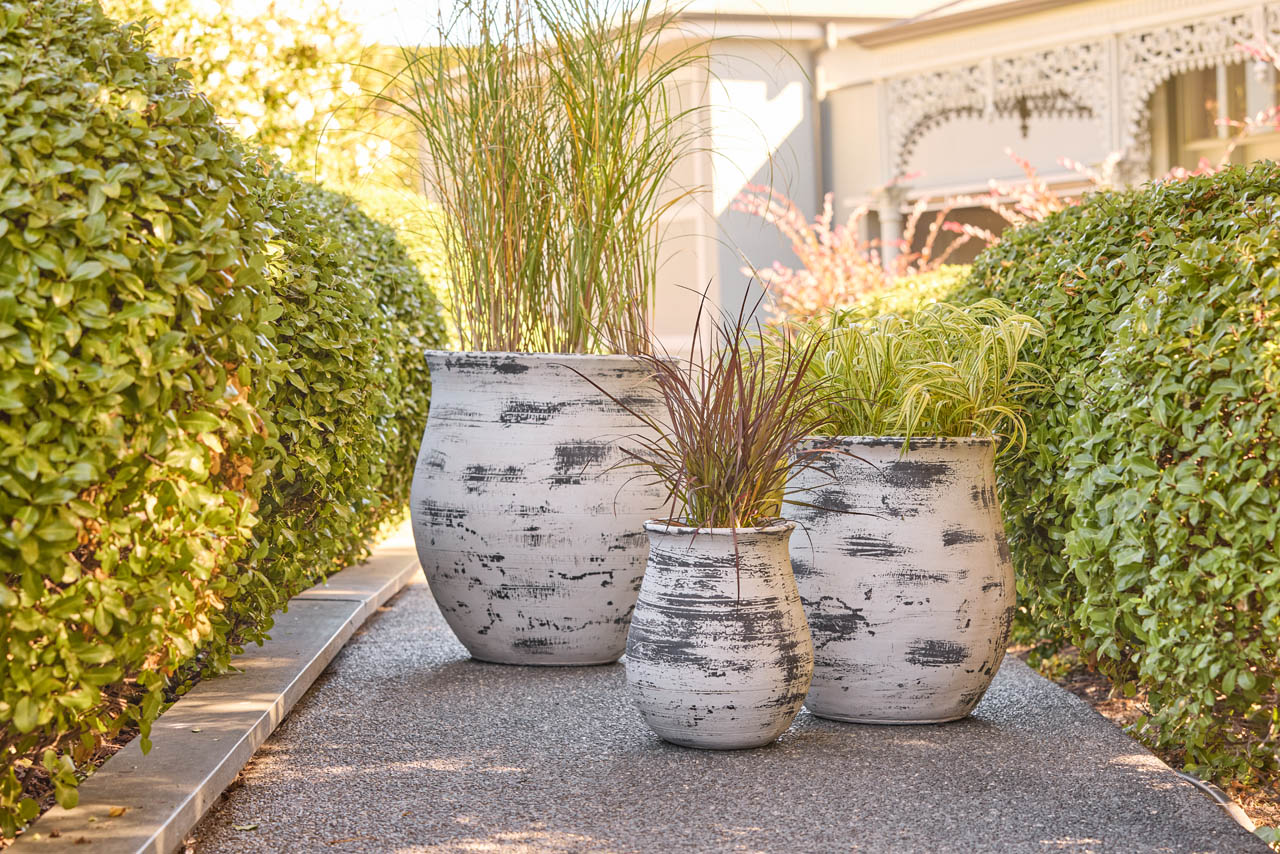 DRIFT URN SET WHITE SEASONAL