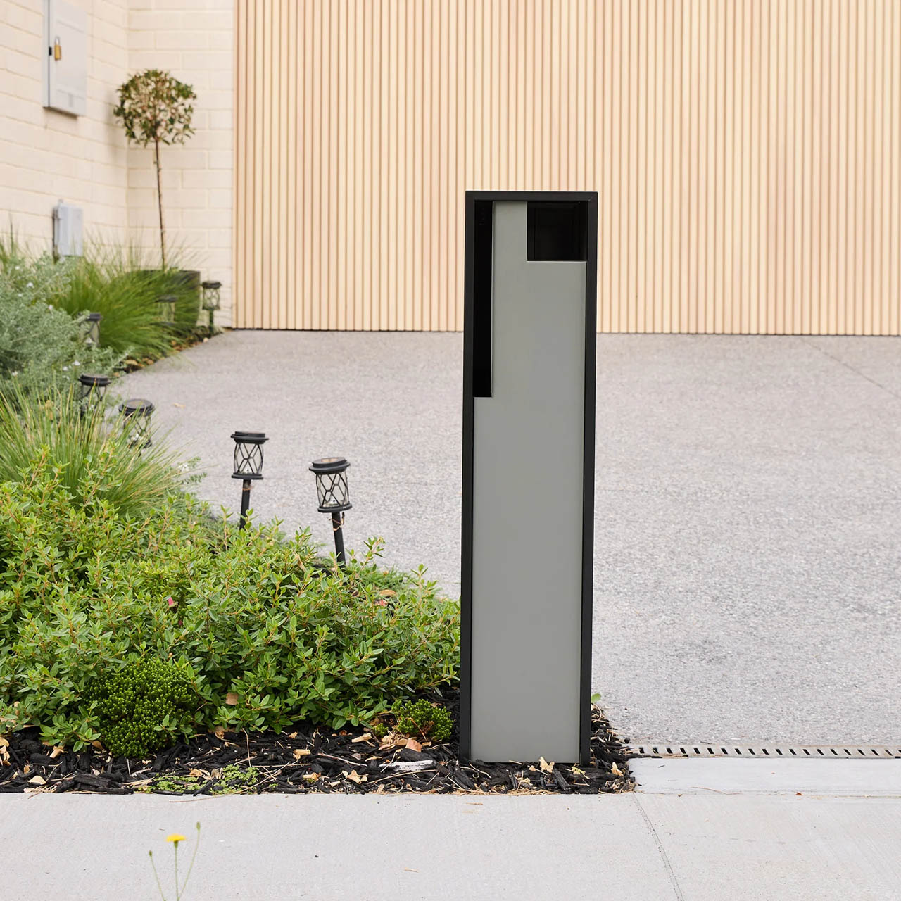 SWIFT LETTERBOX SEASONAL