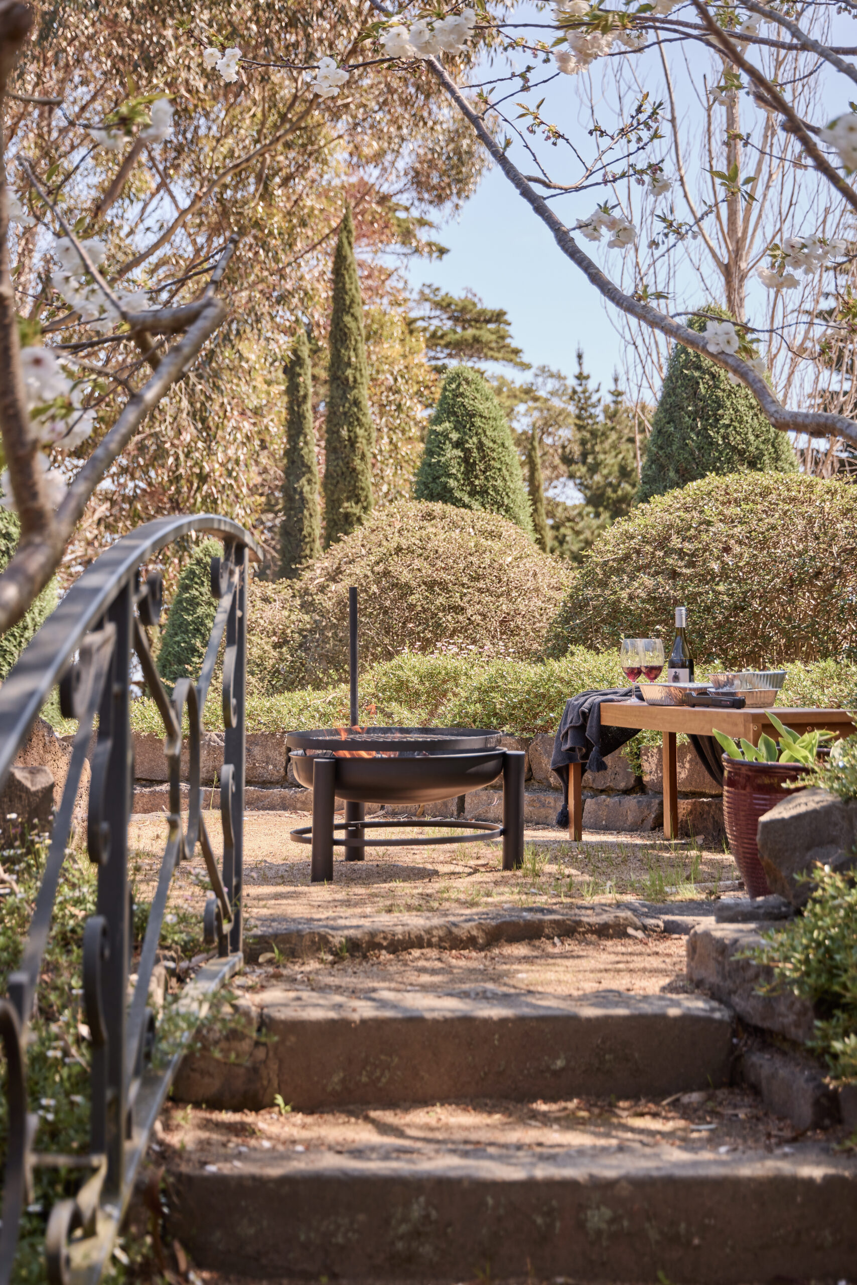 CAROLINA FIRE PIT & BBQ GRILL