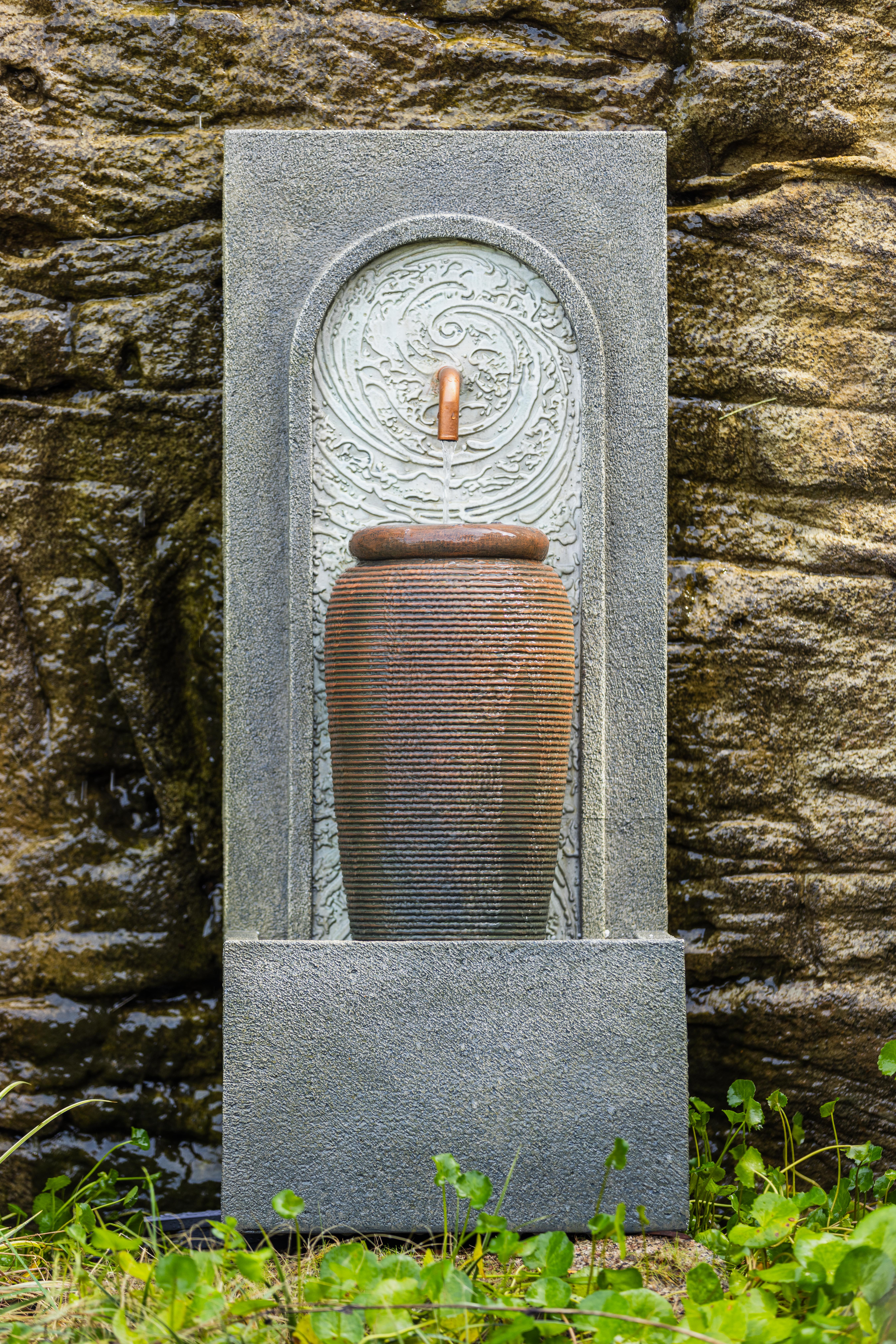 RIVERTRACE FOUNTAIN